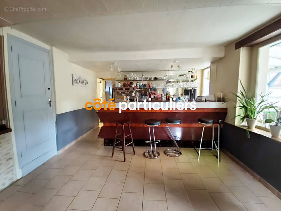 Maison à MERY-CORBON