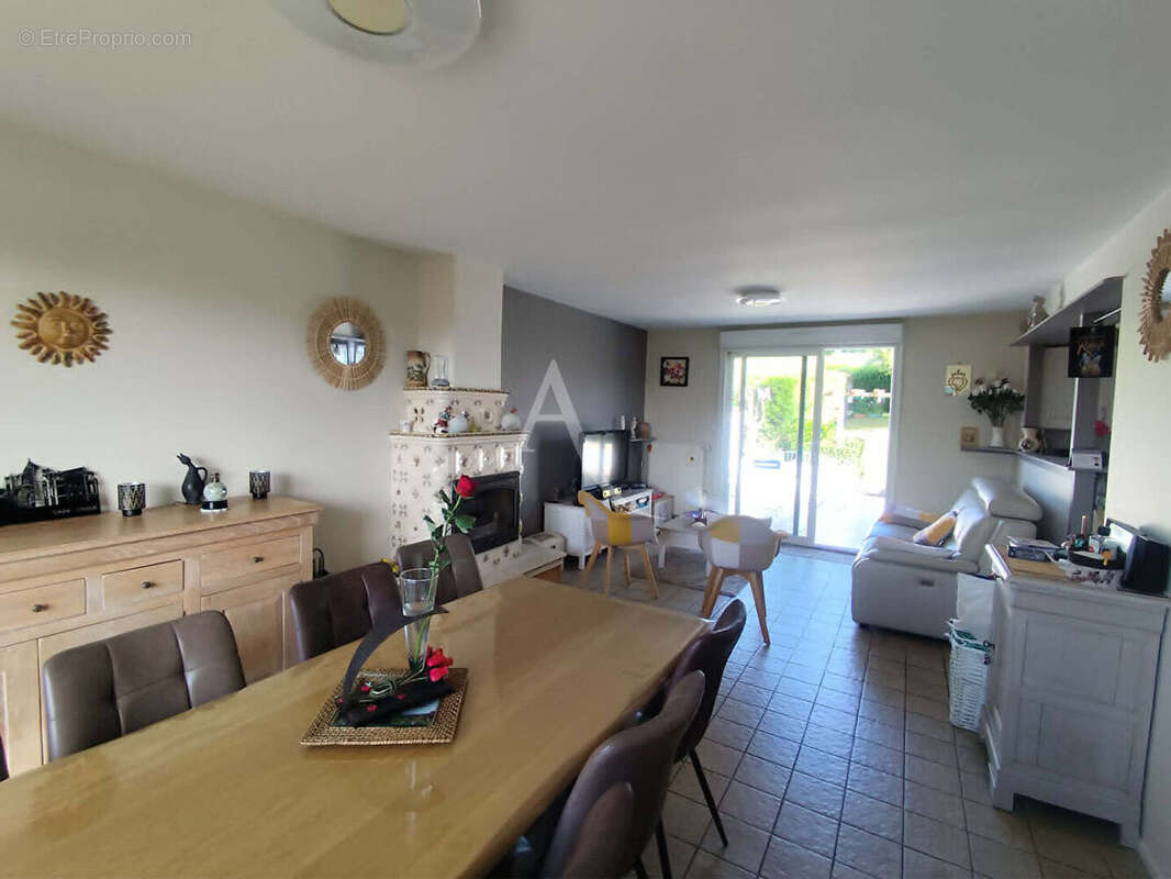 Maison à MOULLE