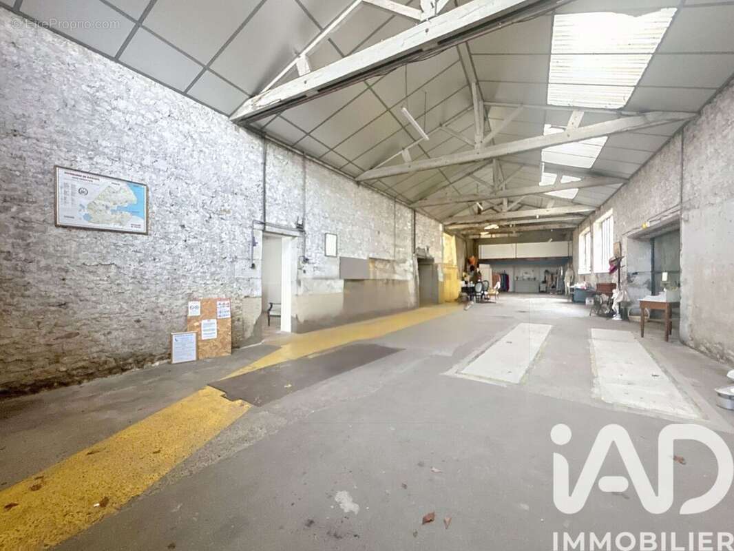 Appartement 250 m² à Sainte-Verge  - photo 5