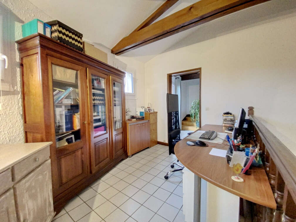 Maison à SAINT-BEAUZIRE