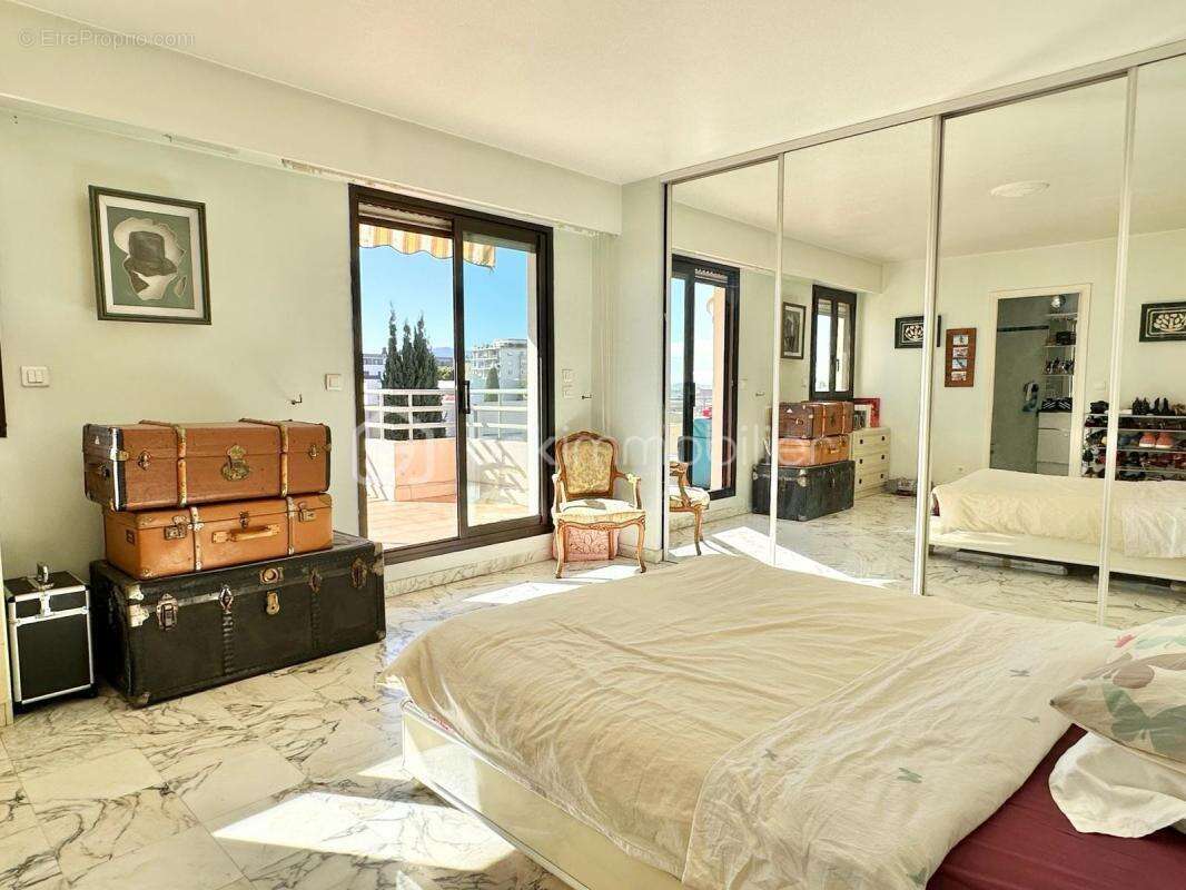 Appartement à CAGNES-SUR-MER