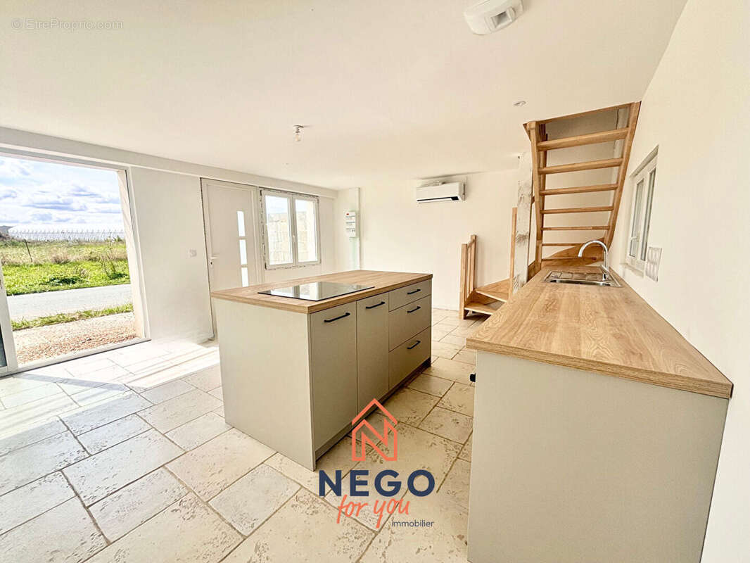 Maison à SAINTE-GEMMES-SUR-LOIRE