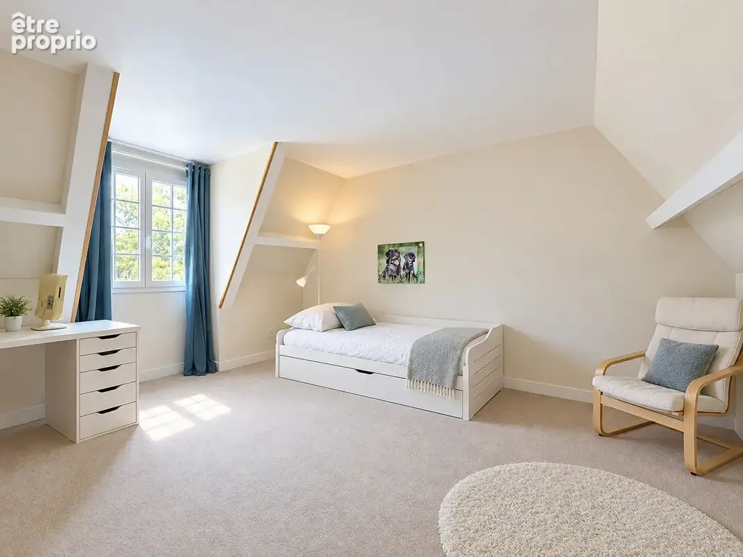 MARNES-LA-COQUETTE Demeure familiale de 330 m² sur parcelle de 1 377 m² - photo 14