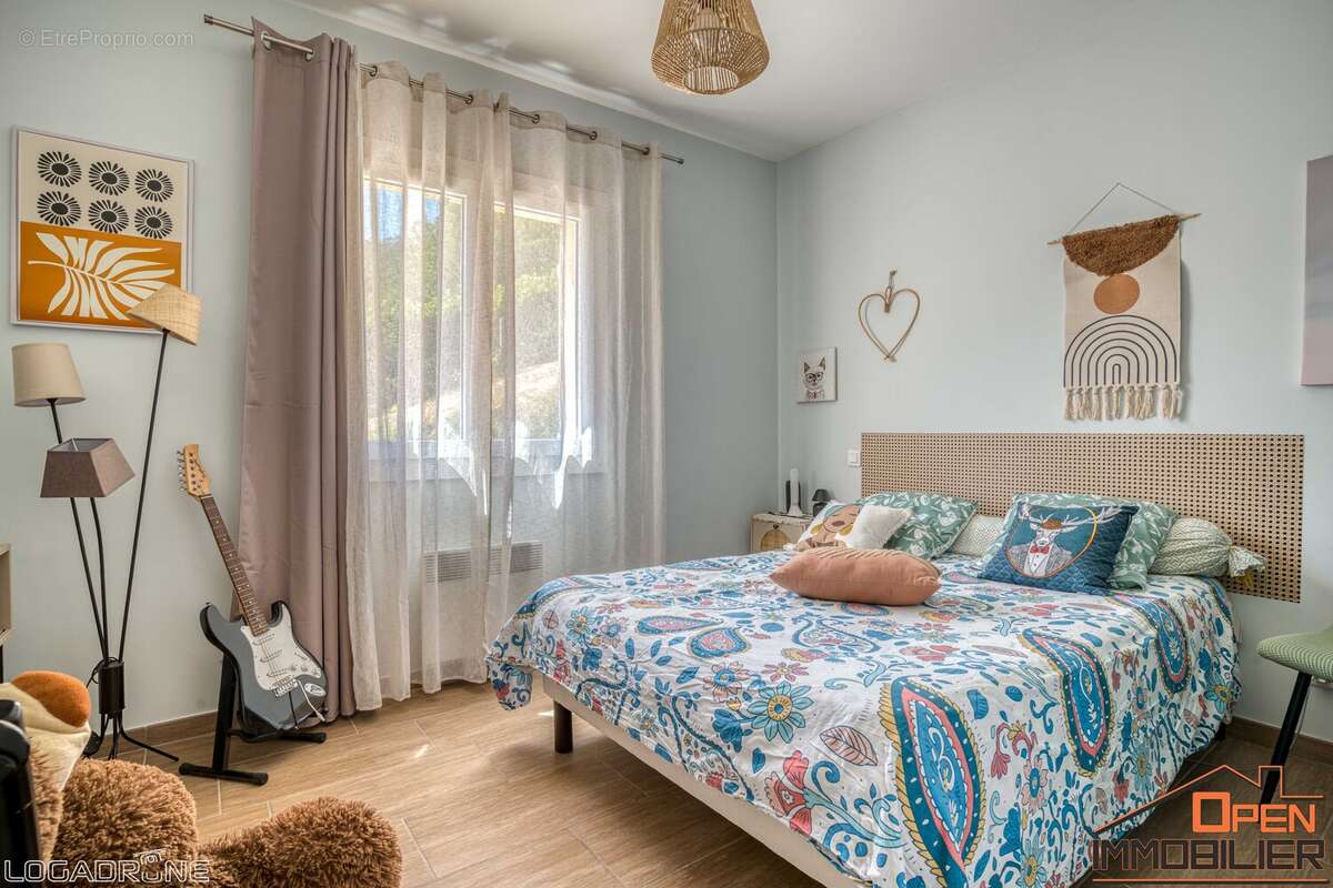 Maison 110 m² à Villeneuve-Sur-Lot  - photo 4