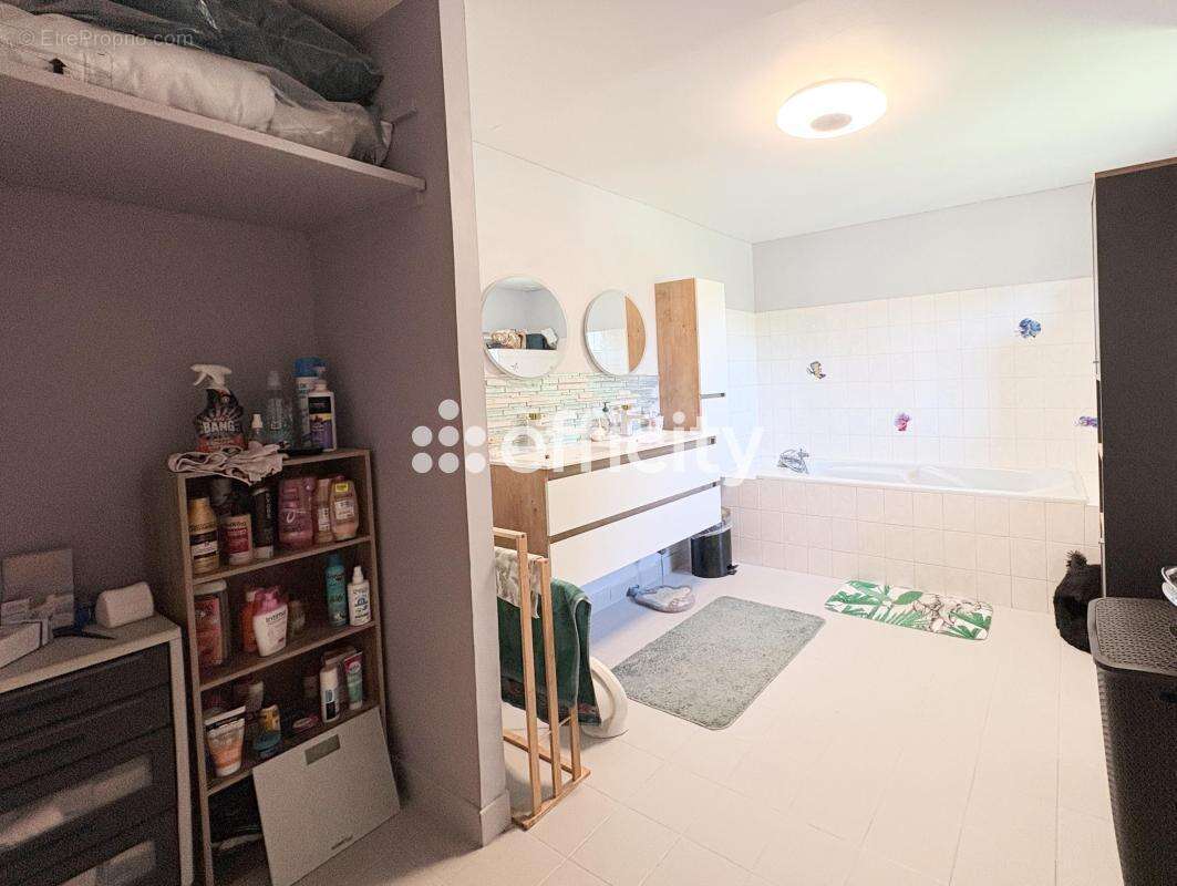 Maison 165 m² à Saint-Samson-De-Bonfosse  - photo 16