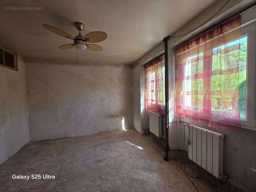 Maison à REMONDANS-VAIVRE