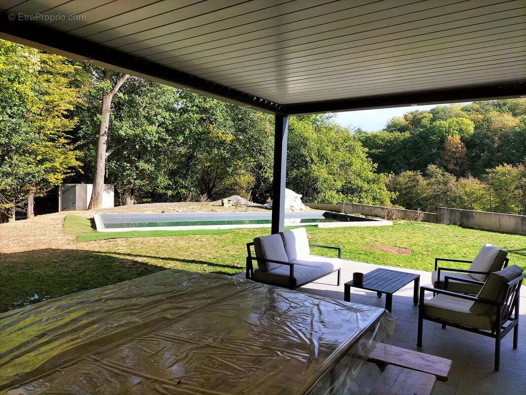 Maison à CIVRIEUX-D&#039;AZERGUES