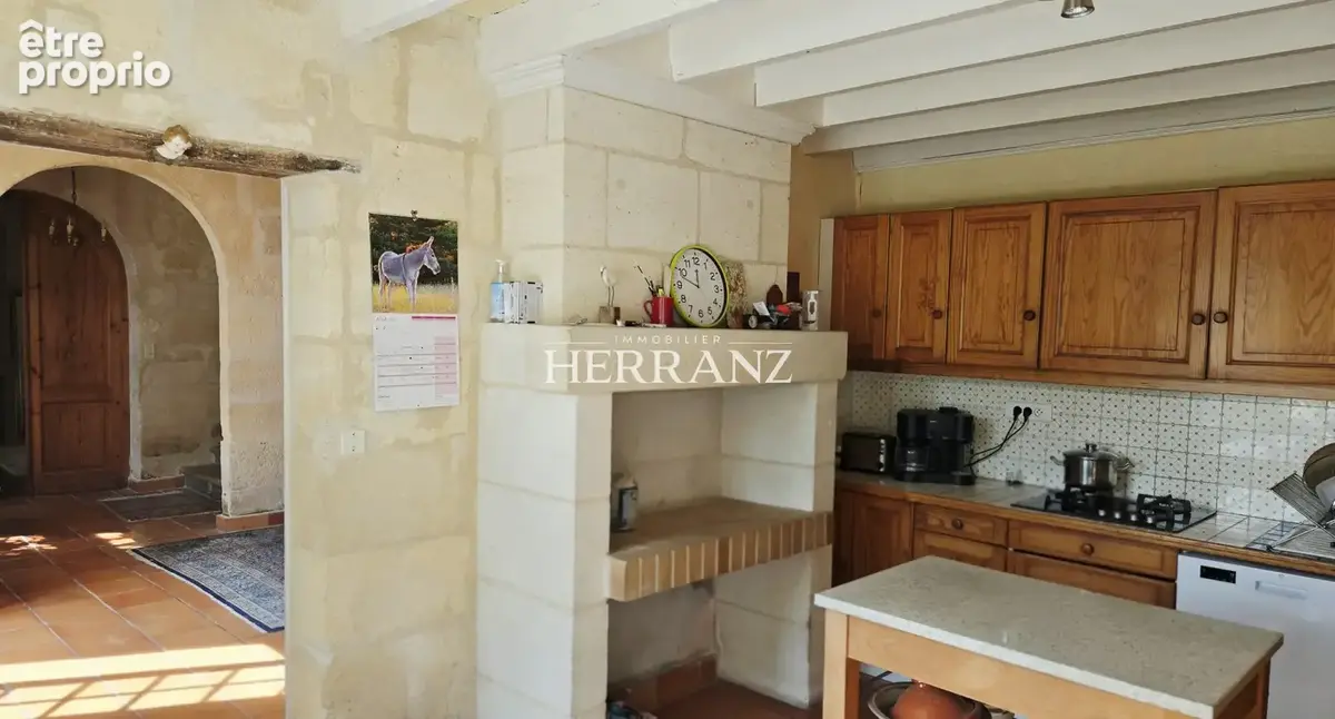 Maison de caractere 277 m2 - - photo 6