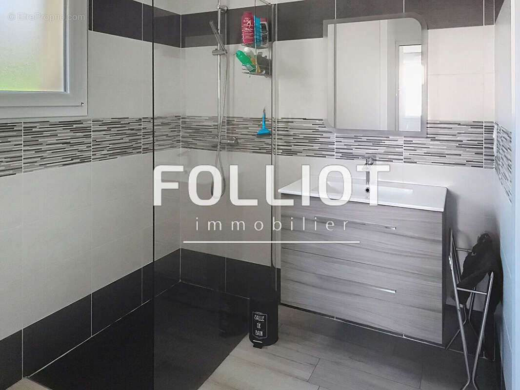 A VENDRE Maison à Gavray-Sur-Sienne - photo 7