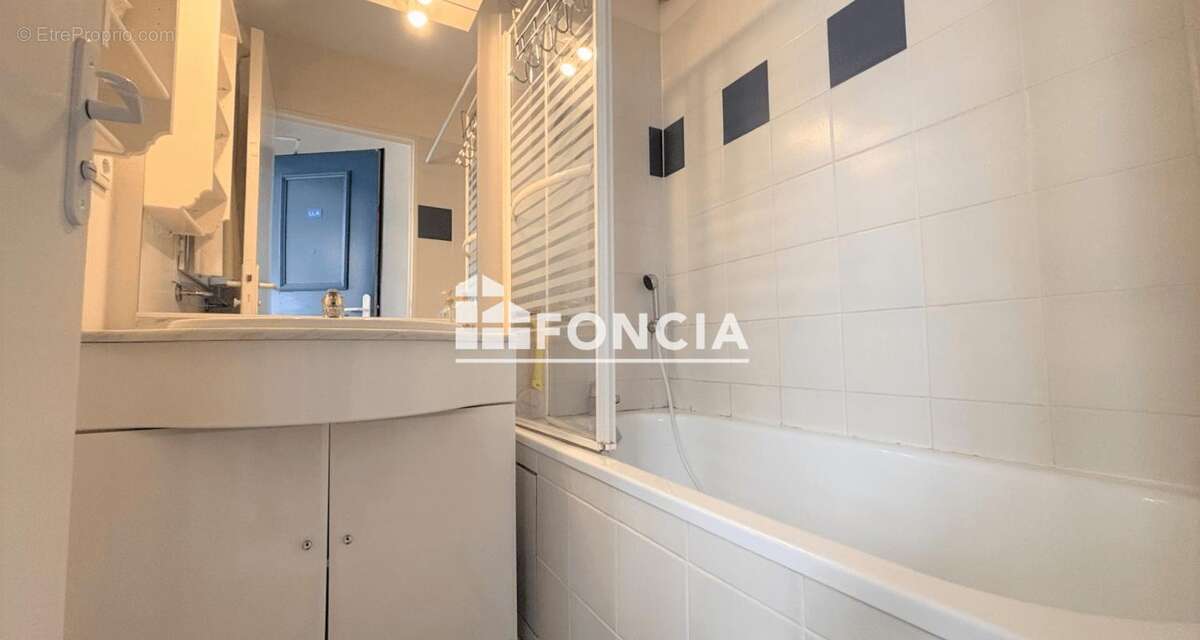 Appartement à FOURAS