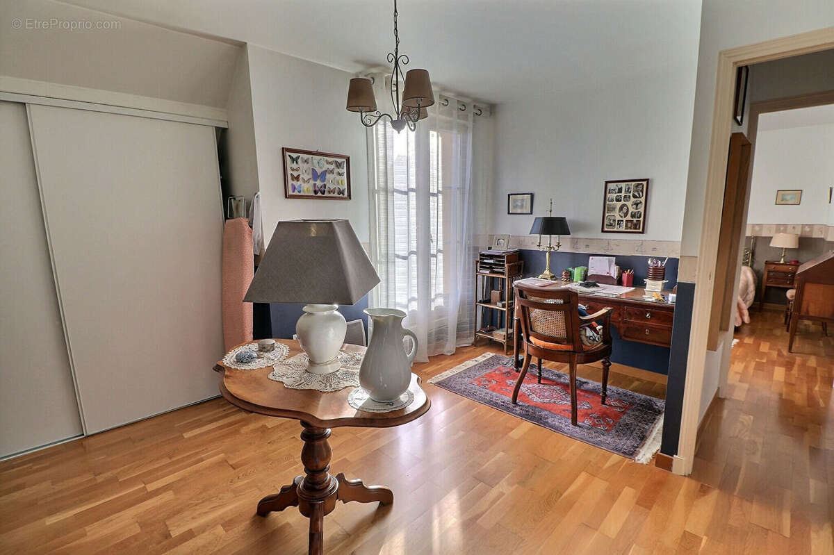 Appartement à MILLY-LA-FORET