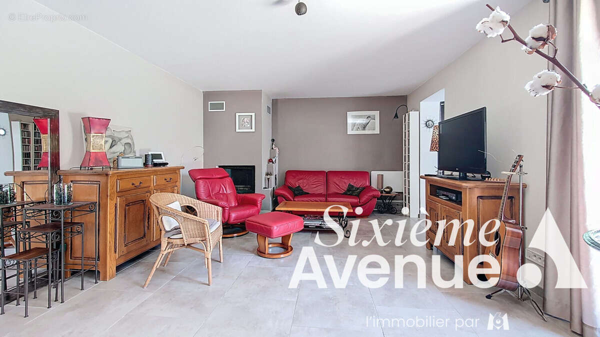 Feyzin le haut - Maison 5 pièces 111 m² sur terrain de 323 m² - photo 8