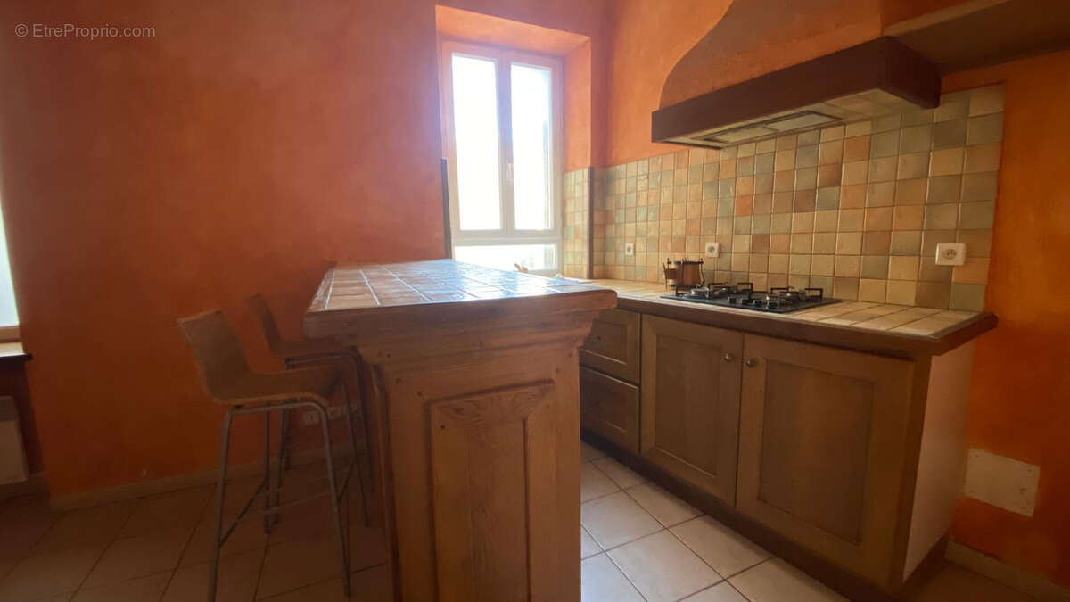 Appartement à LEZIGNAN-CORBIERES