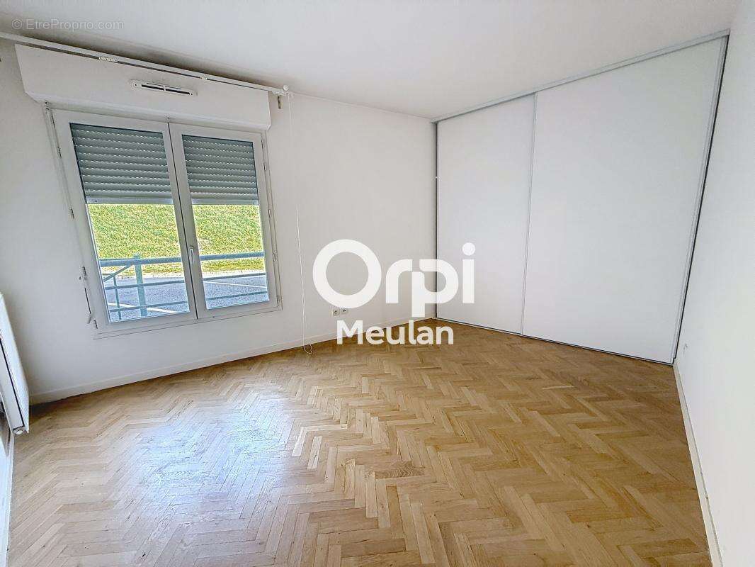 Appartement à HARDRICOURT