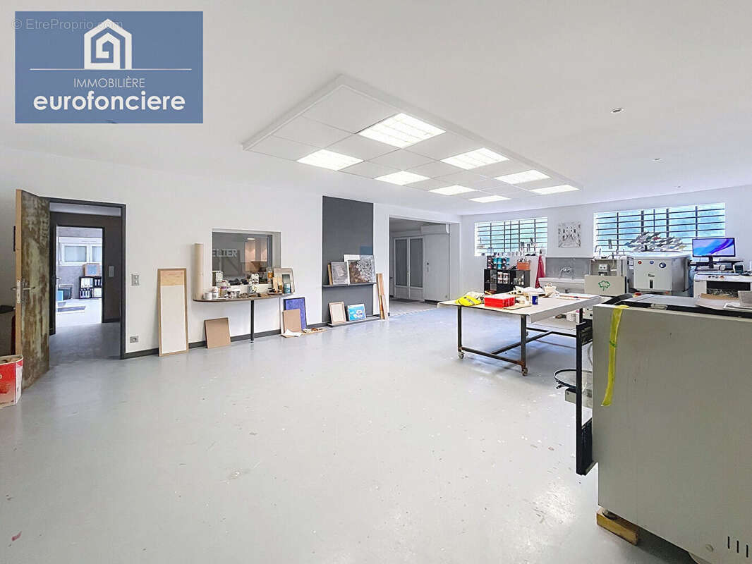 Commerce à SAINT-LYE