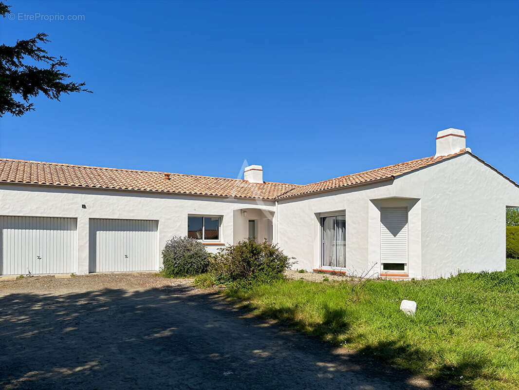 Maison à SALLERTAINE