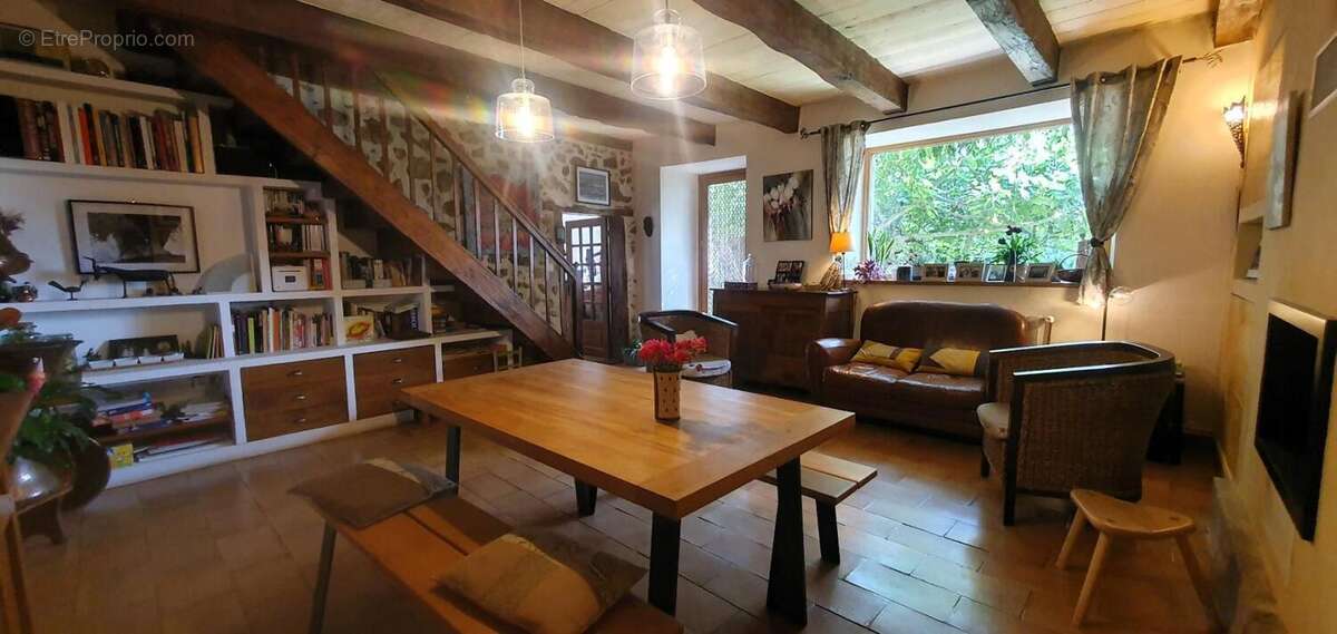 Maison à LUNAC