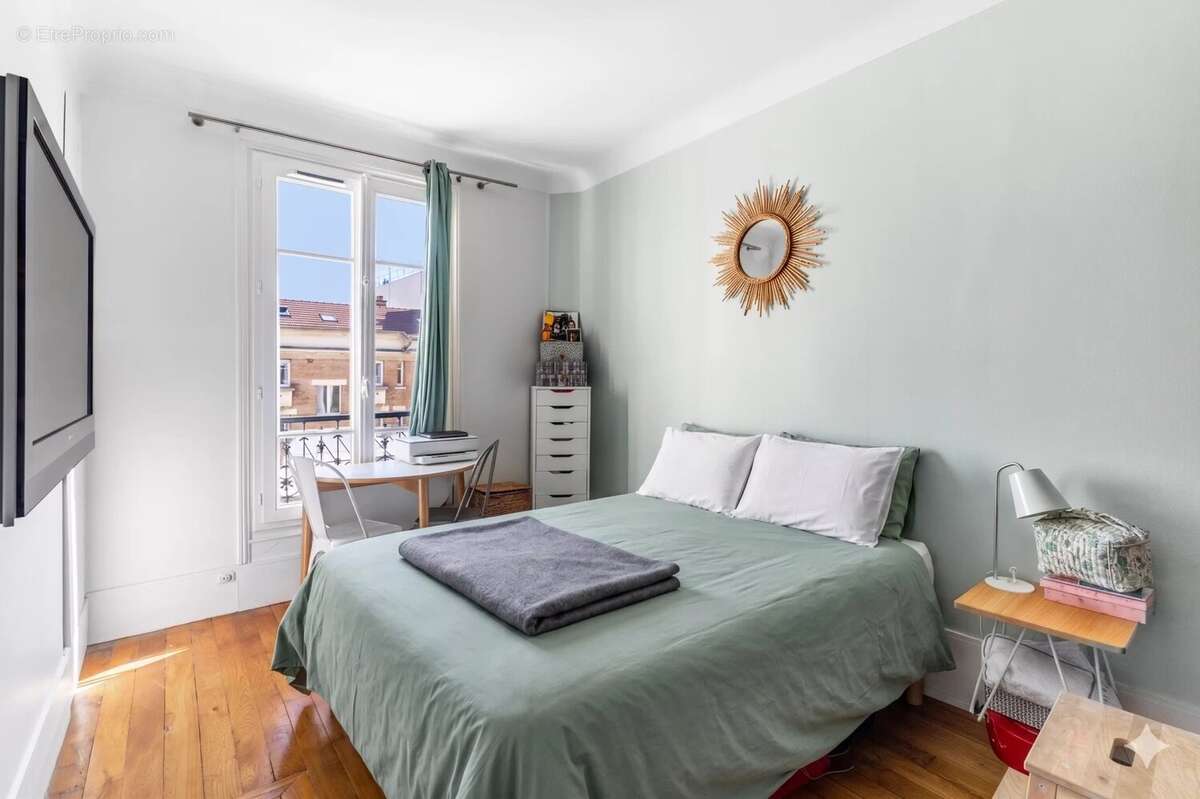 Appartement à LEVALLOIS-PERRET