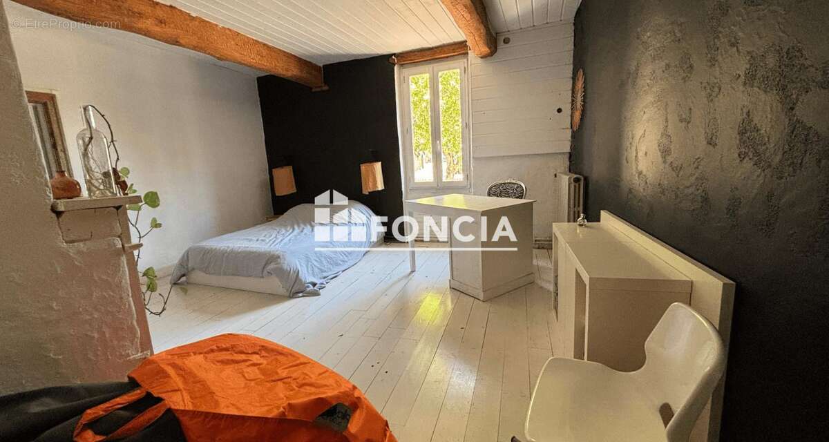 A 30 minutes d'Albi et Toulouse, Maison de village de caractère – 300m² habitables – 6 chambres – Jardin de 300 m² - photo 2