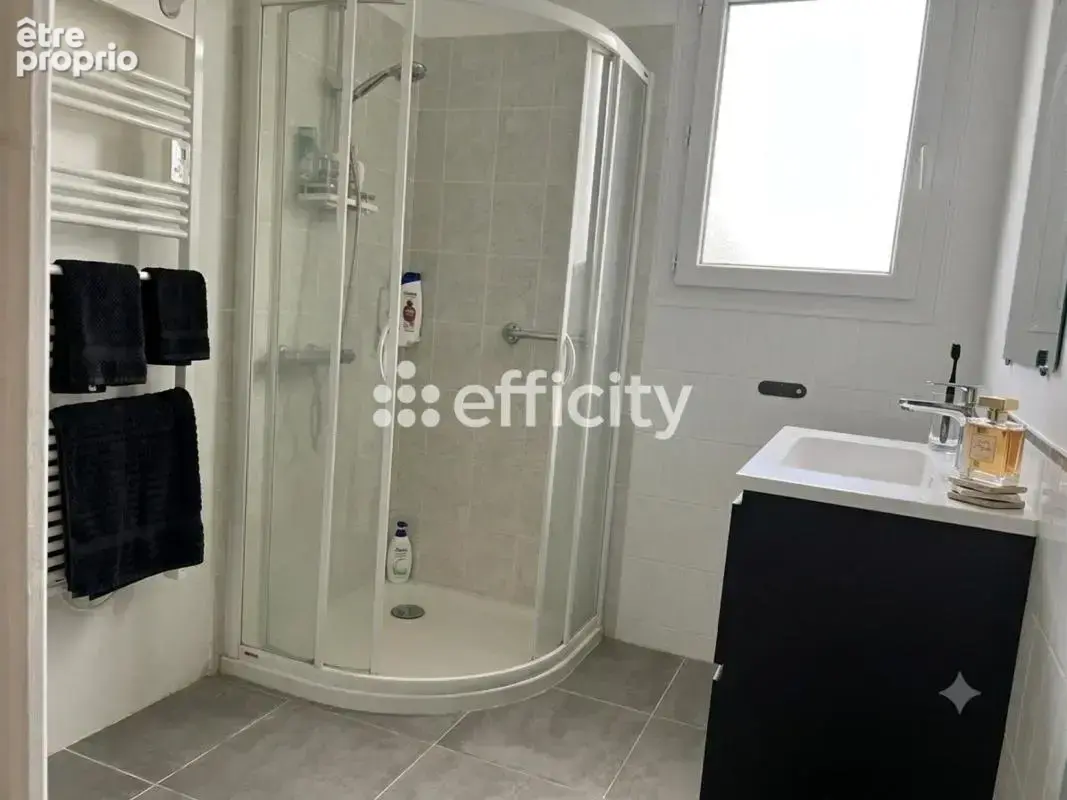 Maison 103 m² à Saint-Martin-Le-Beau  - photo 7