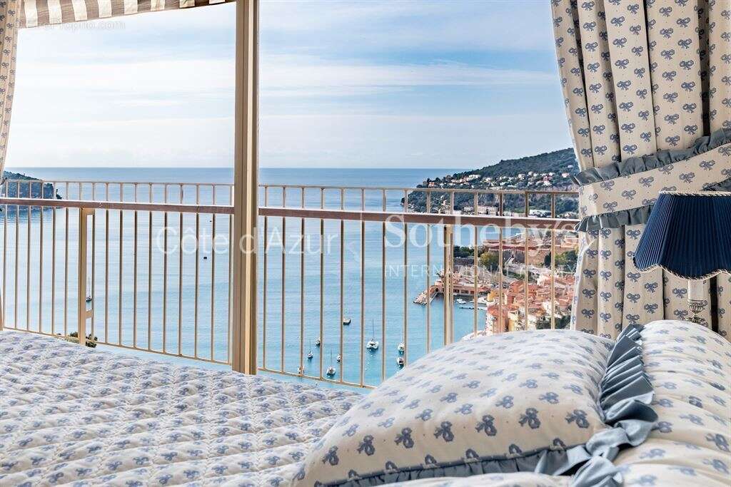 Appartement à VILLEFRANCHE-SUR-MER