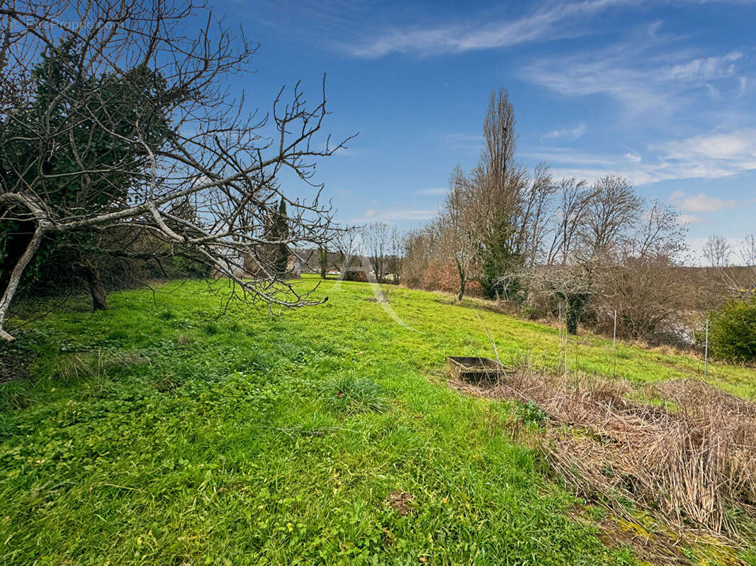 Maison à VIRE-SUR-LOT