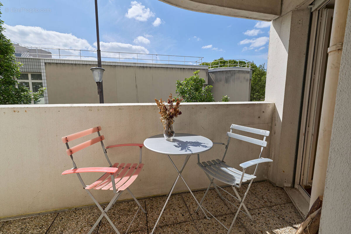 Appartement à PARIS-20E