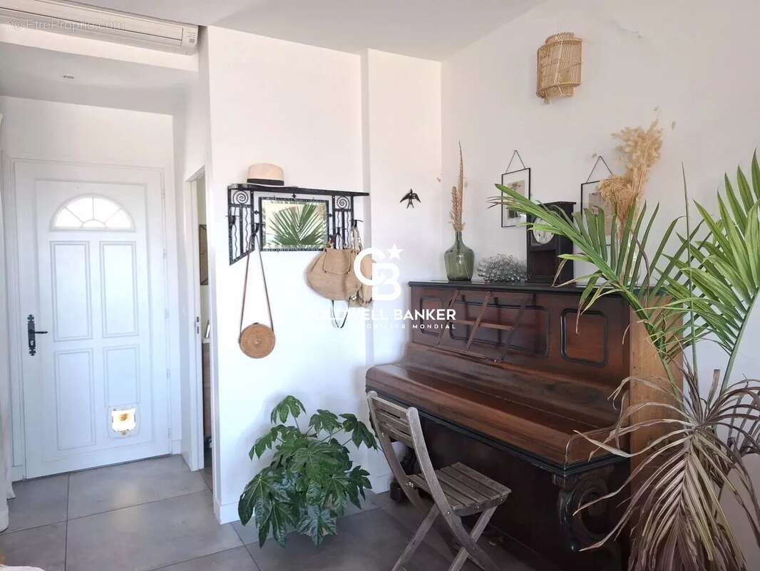 Appartement à CARQUEIRANNE