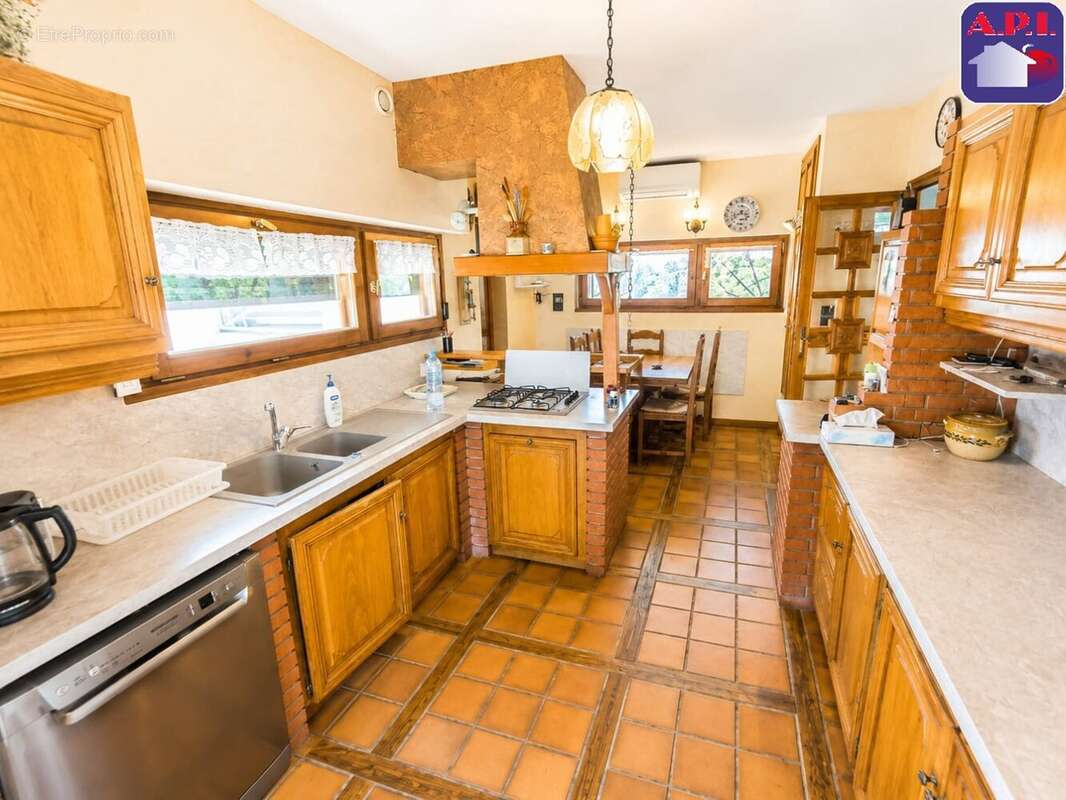Maison 184 m² à Miremont  - photo 7