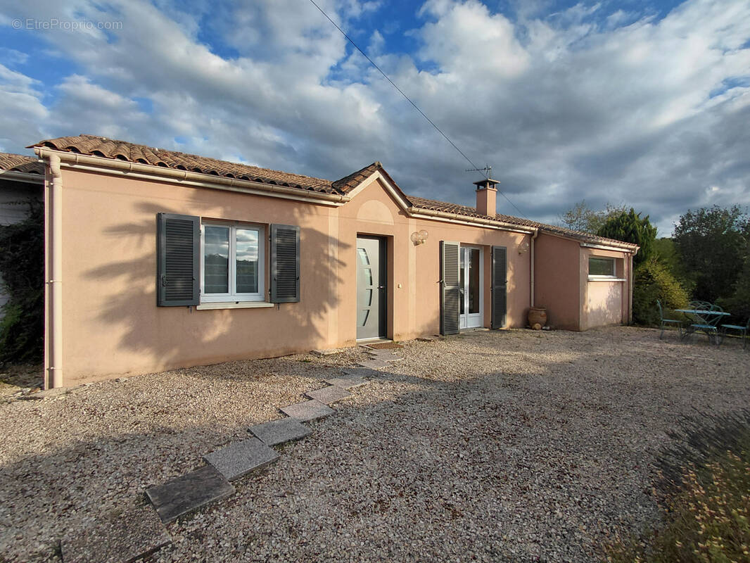 Maison à COULOUNIEIX-CHAMIERS