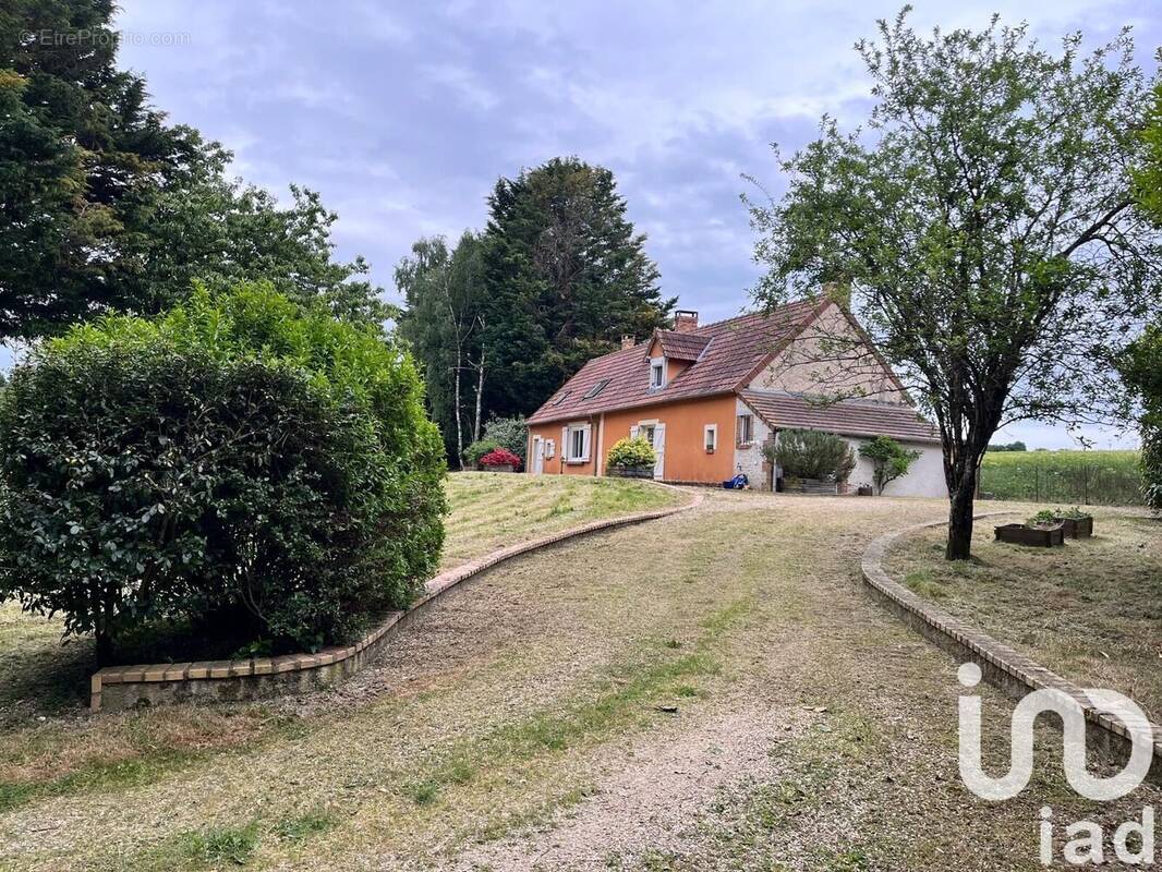 Photo 1 - Maison à IVOY-LE-PRE