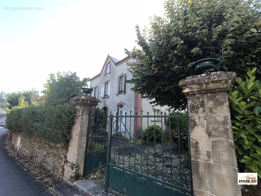 Maison 188 m² à Dampniat  - photo 1