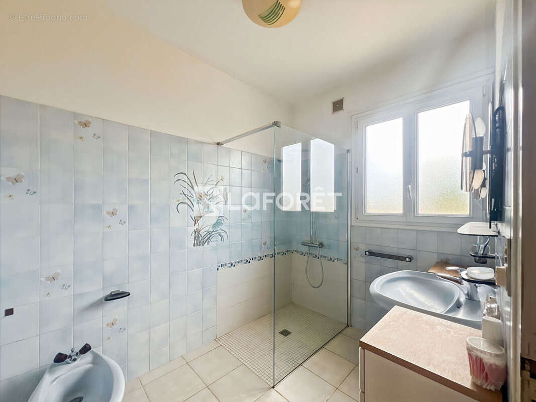 Maison à LES BILLAUX