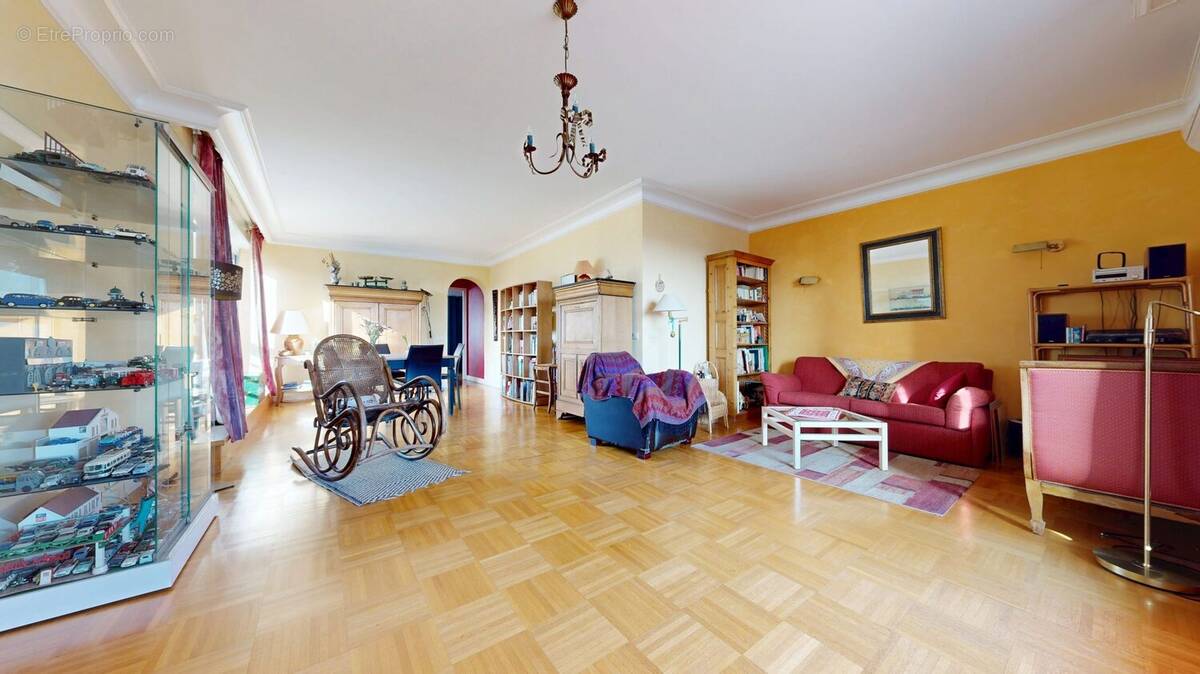 Appartement à CALUIRE-ET-CUIRE