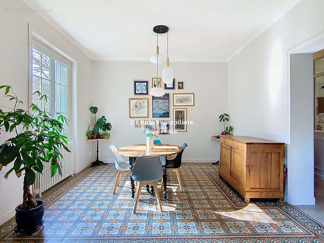 Maison à SATHONAY-CAMP