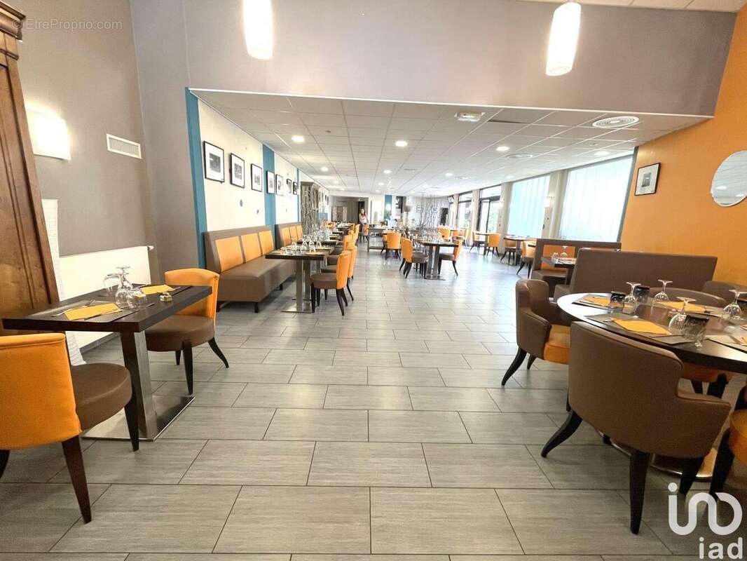 Photo 3 - Commerce à PLOUFRAGAN