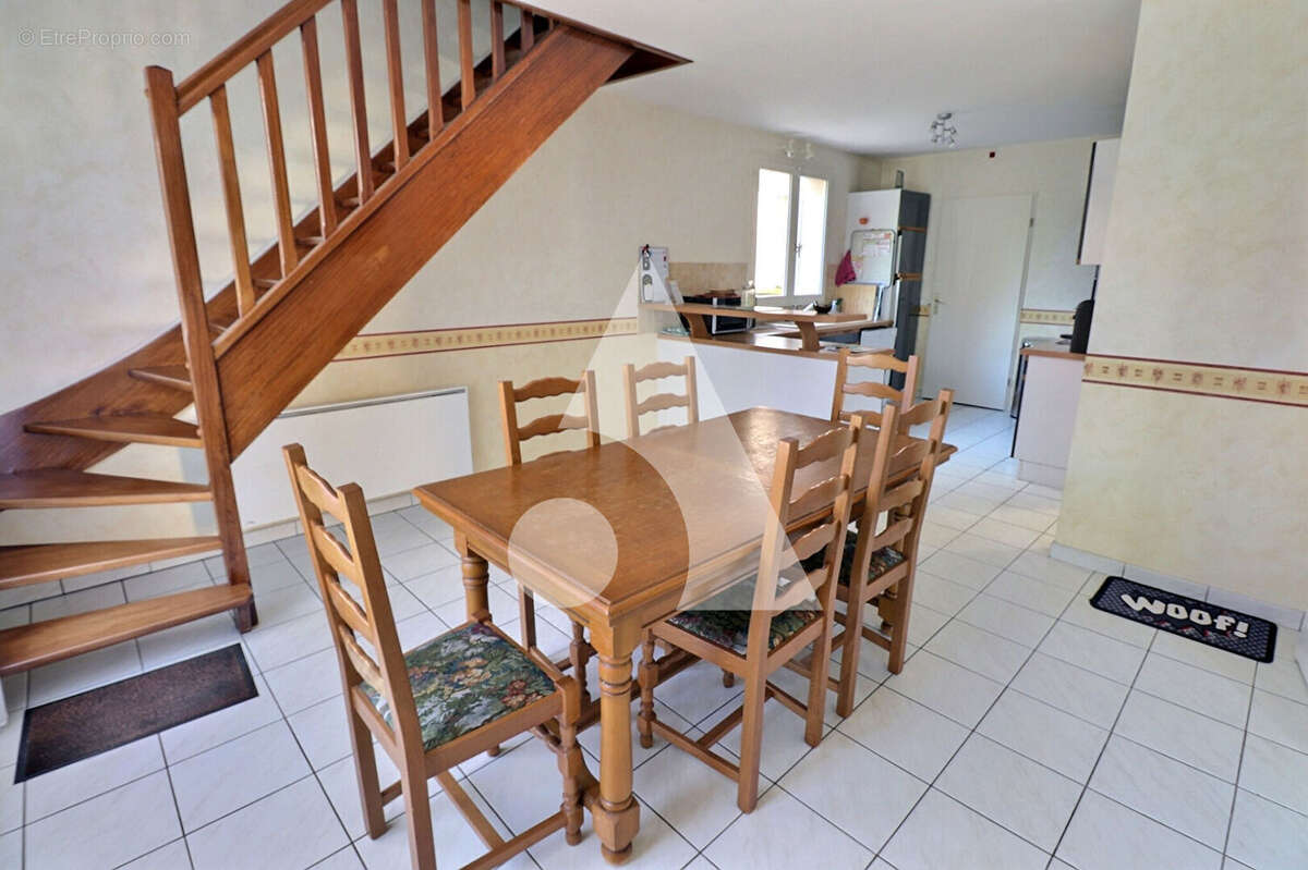 Maison à MERY-SUR-OISE