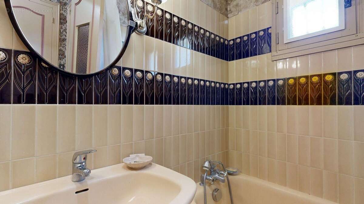 Contemporaine de plain-pied avec jardin à proximité des commerces ! - photo 19