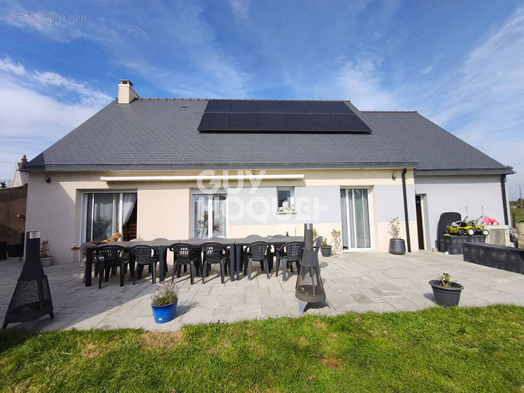 Maison à SAINT-SAMSON-SUR-RANCE