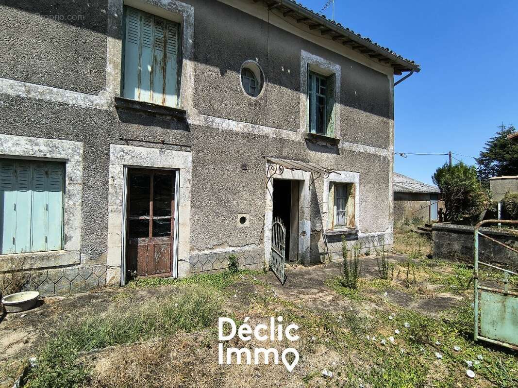 Deux maisonnettes à rénover entièrement - photo 3