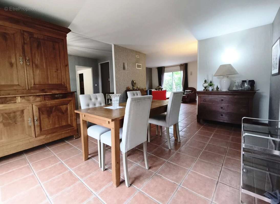 Maison à VOUNEUIL-SOUS-BIARD