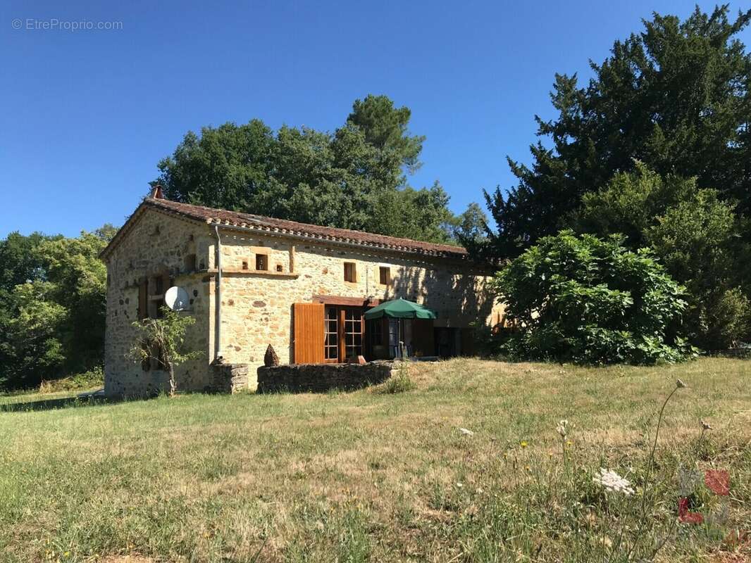 Maison à FRAYSSINET-LE-GELAT
