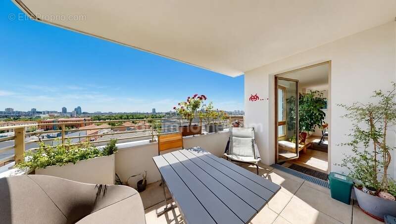 Appartement à AUBERVILLIERS
