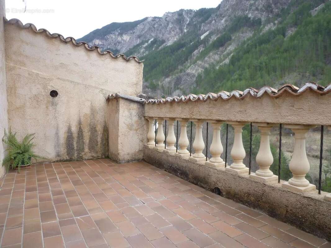 Appartement à PUGET-ROSTANG