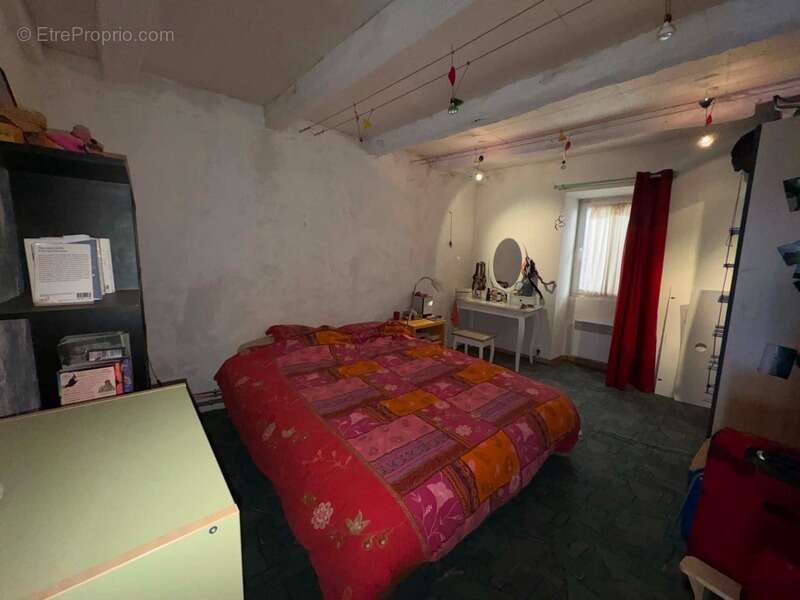 Appartement à VEYNES