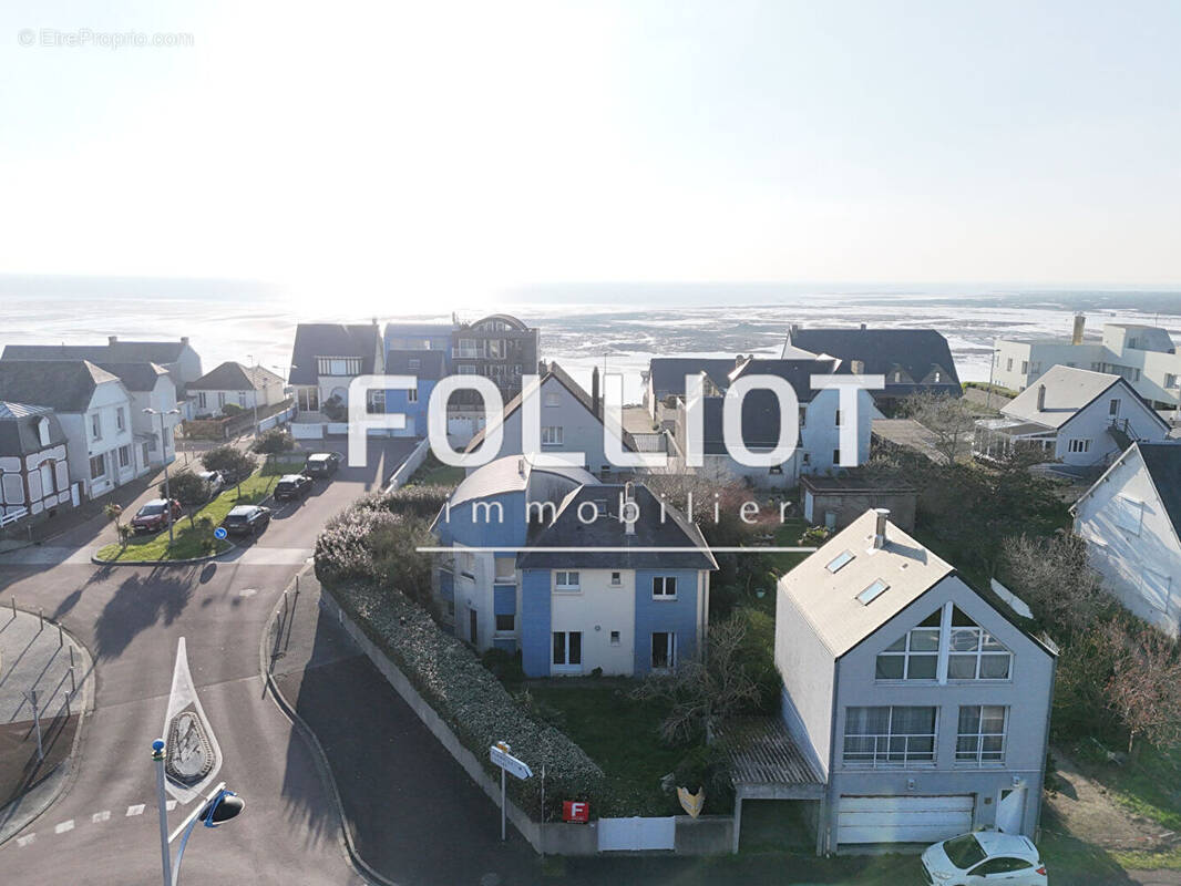 Maison à AGON-COUTAINVILLE