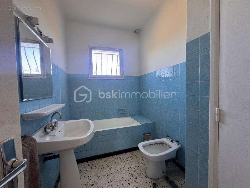Maison spacieuse et grand terrain à Castelnau-de-Guers - photo 8