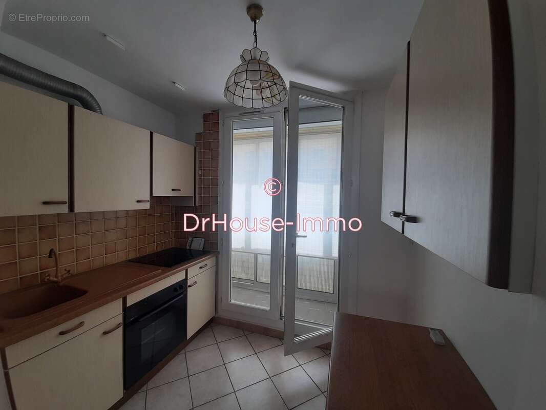 Appartement à MARSEILLE-14E