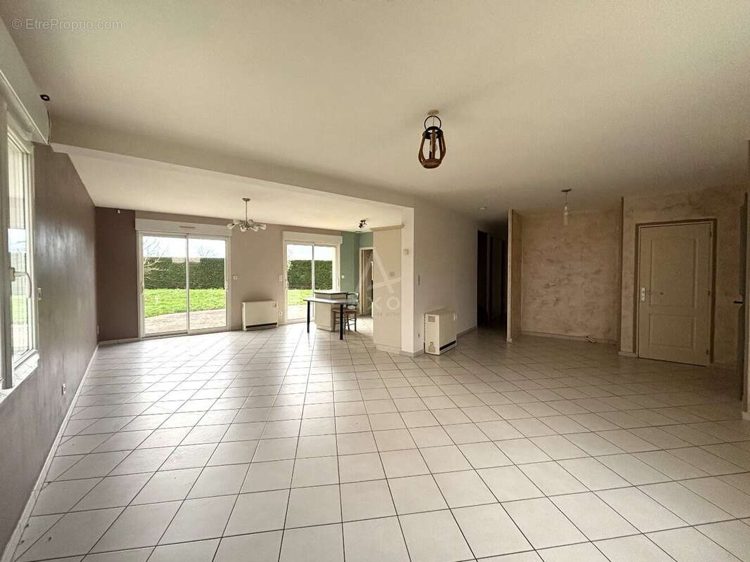 Maison à LOIGNE-SUR-MAYENNE