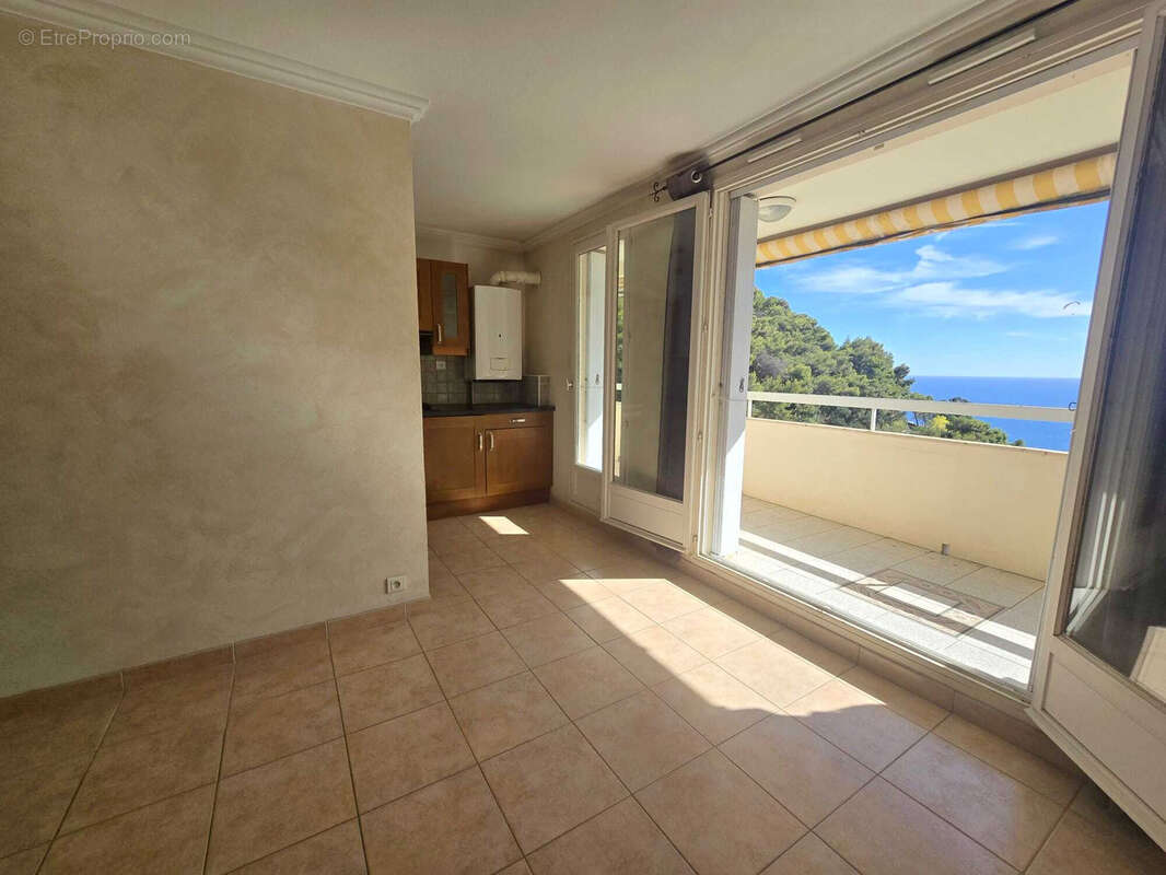Appartement à ROQUEBRUNE-CAP-MARTIN